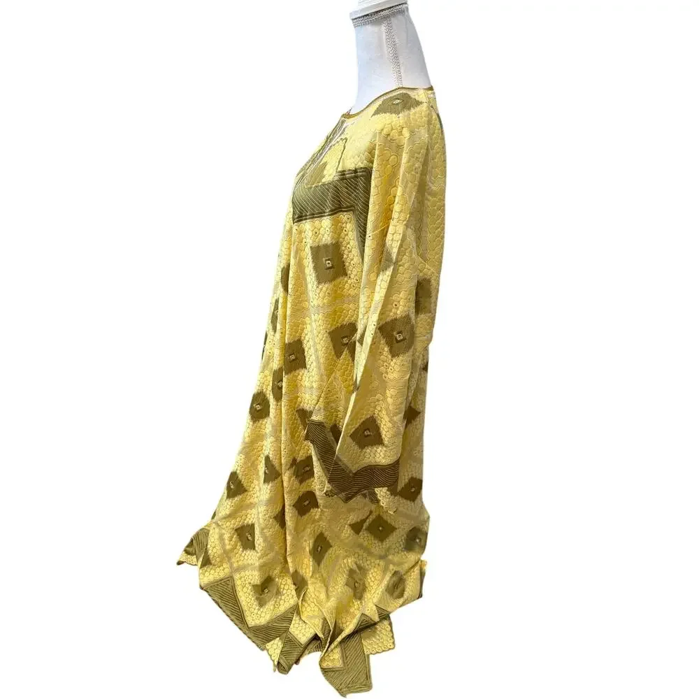 Elegant Yellow Patterned Dress - Picture 4 of 7